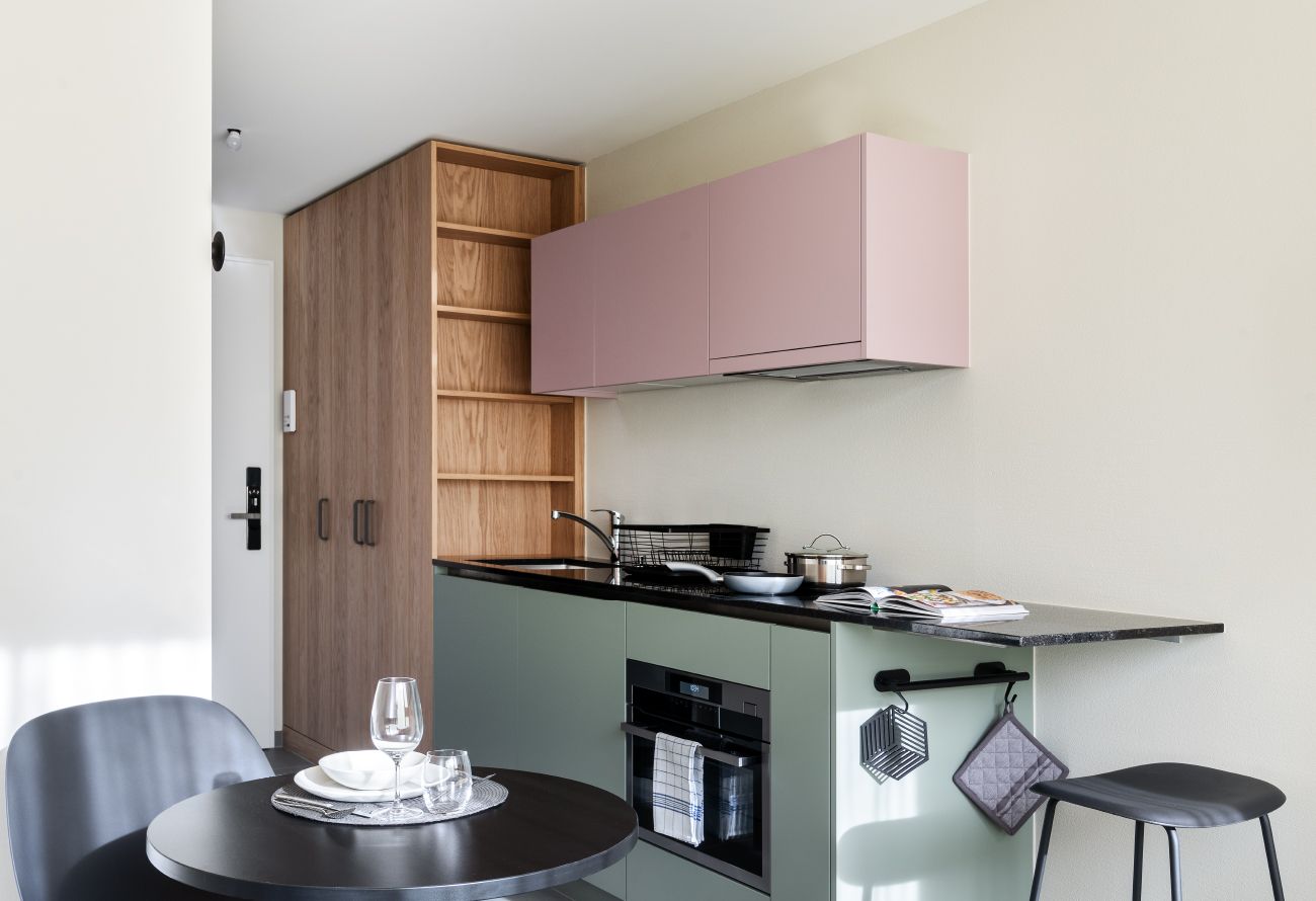 Townhouse Apartment Small Studio