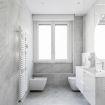 Bagno in marmo grigio con doccia - Pure White Luxury Apartment