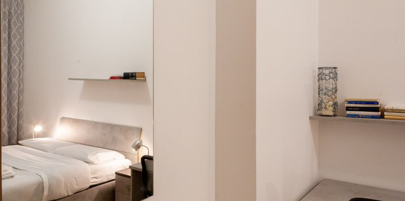 VIA PELLEGRINO ROSSI, 42 - Ampio appartamento - BnButler srl