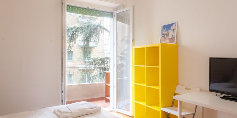 Lario, 13 - BnButler srl