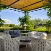 Area relax attrezzata per aperitivi all'aperto - Villa Helios