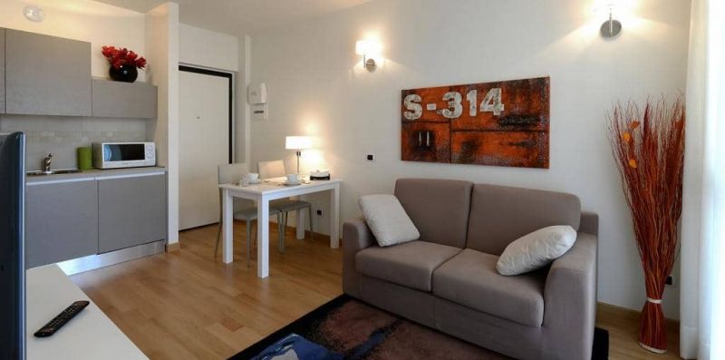1 Bedroom with Terrace Ofelia - Central Station  - Milan Retreats