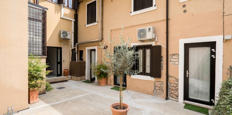 Pisano Bilocale (M0230912521) - FLATS4BOOKING s.r.l.
