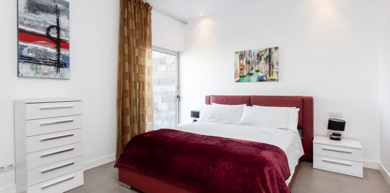 Villa esclusiva con piscina a 5 minuti da Playa del Duque - Hemeras Boutique Homes