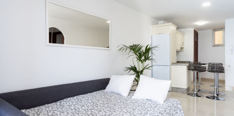 Bright apartment 5 minutes from the beach - Hemeras Boutique Homes