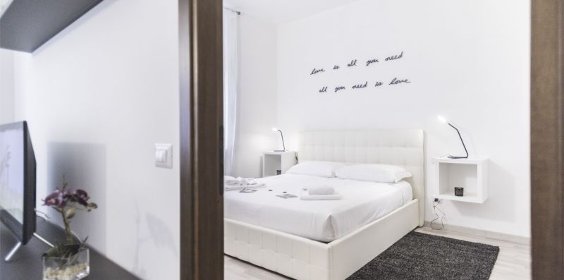 Luminoso appartamento a 5 minuti dal Duomo n.2 - Hemeras Boutique Homes