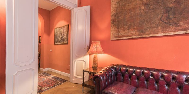 Quadrilatero della moda luxury suite - Rossa - Hemeras Boutique Homes