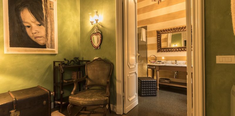 Suite di lusso nel Quadrilatero della moda - Specchio - Hemeras Boutique Homes