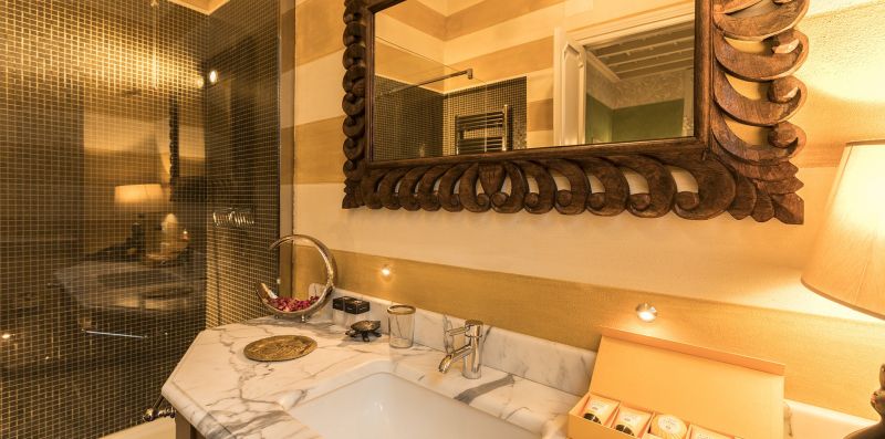 Suite di lusso nel Quadrilatero della moda - Specchio - Hemeras Boutique Homes