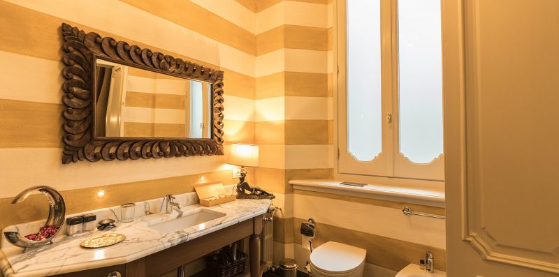 Suite di lusso nel Quadrilatero della moda - Specchio - Hemeras Boutique Homes