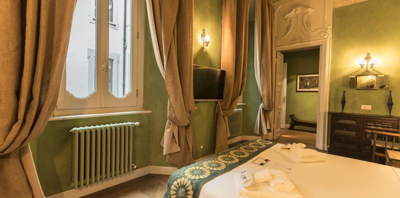 Suite di lusso nel Quadrilatero della moda - Specchio - Hemeras Boutique Homes