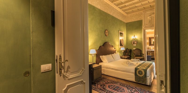 Suite di lusso nel Quadrilatero della moda - Specchio - Hemeras Boutique Homes
