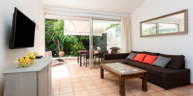 bungalow con jardín privado a 5min de la playa - Hemeras Boutique Homes