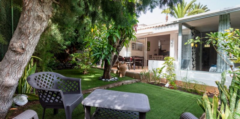 bungalow con jardín privado a 5min de la playa - Hemeras Boutique Homes