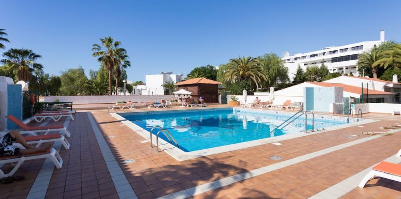 bungalow con jardín privado a 5min de la playa - Hemeras Boutique Homes