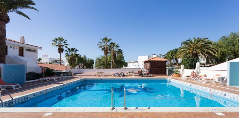 bungalow con jardín privado a 5min de la playa - Hemeras Boutique Homes