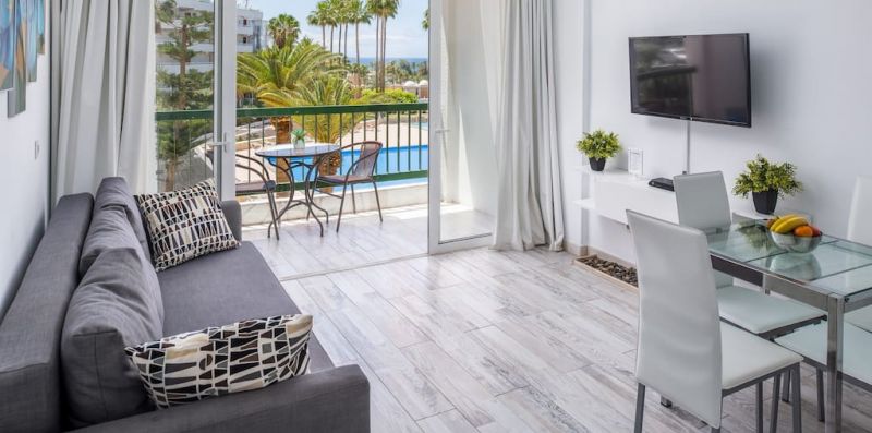 Luminoso appartamento a 100m dalla spiaggia - Hemeras Boutique Homes