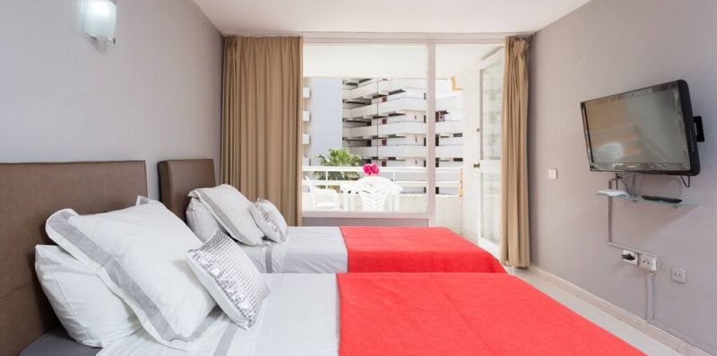 Appartamento con piscina a 5 minuti dalla spiaggia - Hemeras Boutique Homes