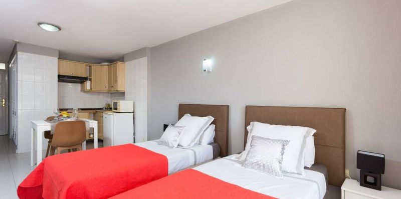 Appartamento con piscina a 5 minuti dalla spiaggia - Hemeras Boutique Homes