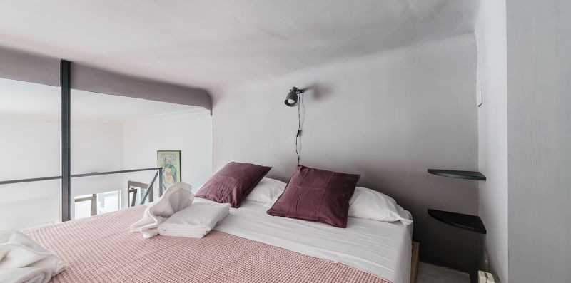 Sleep in the Clouds - iFlat