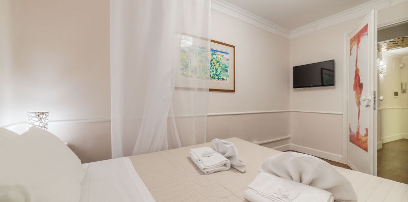 Tiber River Suite - iFlat