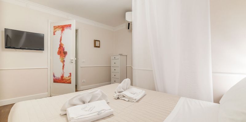 Tiber River Suite - iFlat