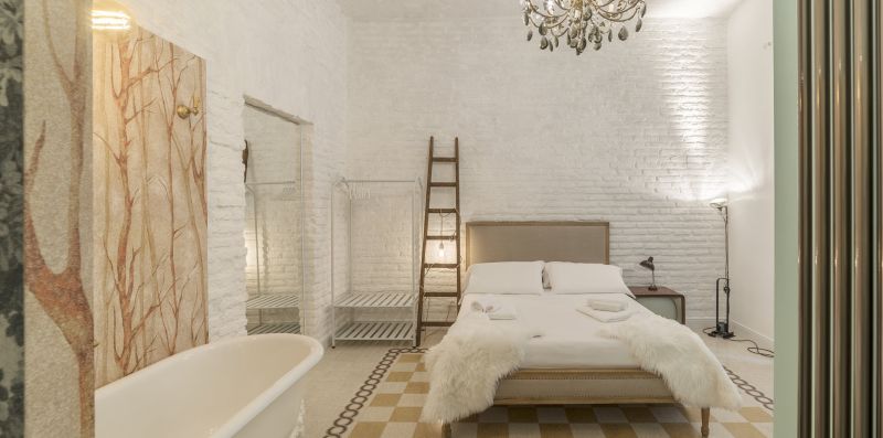 Uniquely Decorated Suite Located Close to the Colosseum - iFlat
