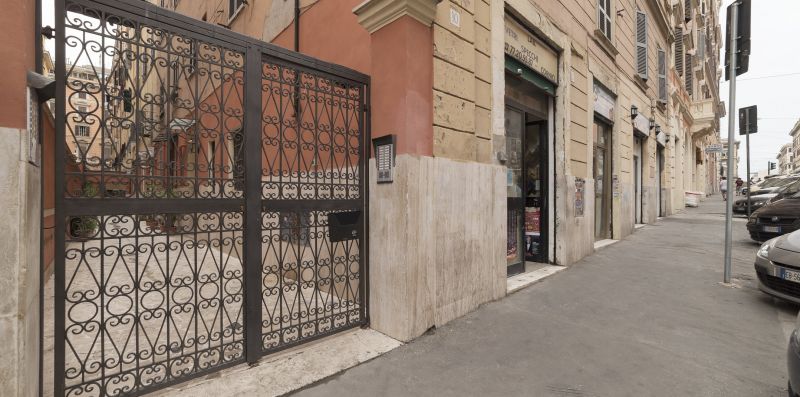Uniquely Decorated Suite Located Close to the Colosseum - iFlat