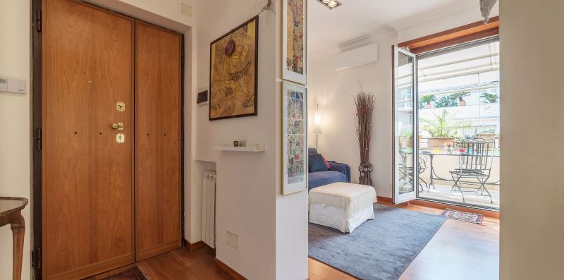 Charming Apt. with Terrace in San Giovanni - iFlat