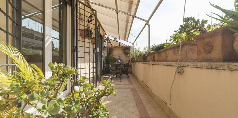 Charming Apt. with Terrace in San Giovanni - iFlat