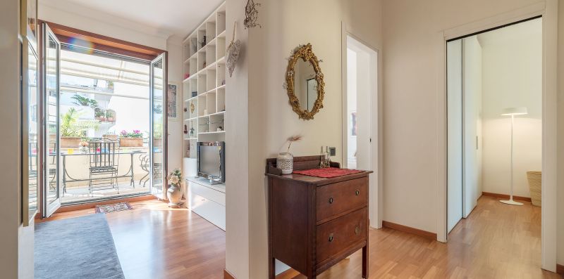 Charming Apt. with Terrace in San Giovanni - iFlat
