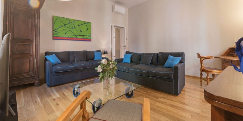 Monti Stunning Apartment with Terrace - iFlat