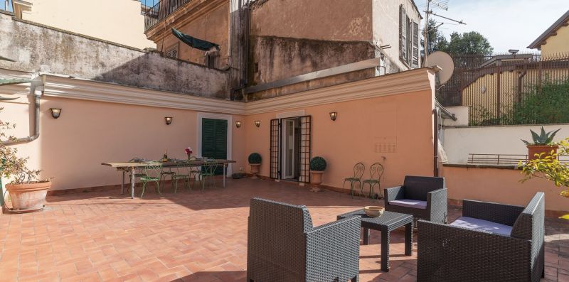 Monti Stunning Apartment with Terrace - iFlat