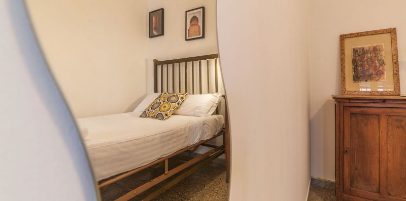 Borgo Vittorio Delightful and Colored - iFlat