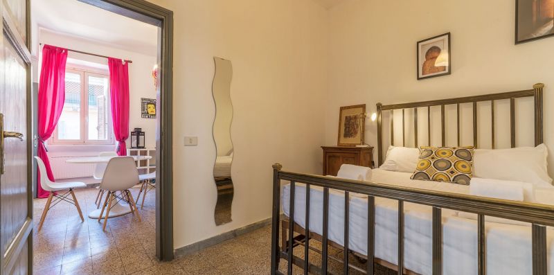Borgo Vittorio Delightful and Colored - iFlat