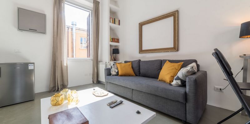 Esquilino Industrial Loft with Terrace - iFlat