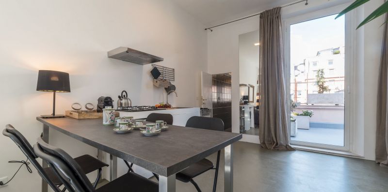 Esquilino Industrial Loft with Terrace - iFlat