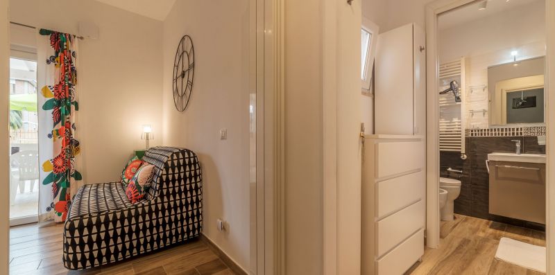 Piramide Apartment with Private Garden - iFlat
