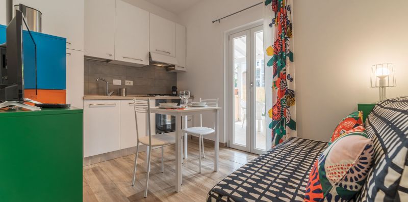 Piramide Apartment with Private Garden - iFlat