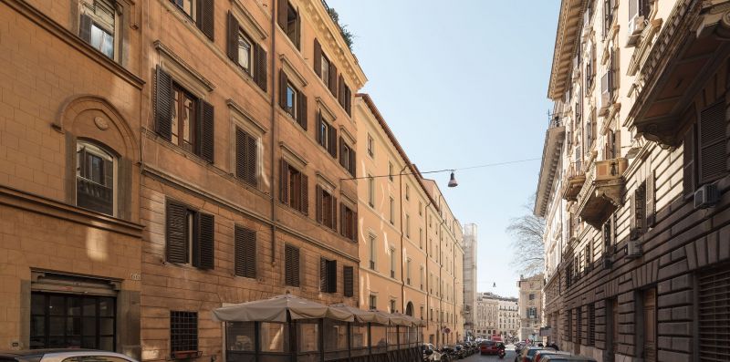 Spanish Steps 6 Pax Apartment - iFlat
