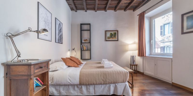 Spanish Steps 6 Pax Apartment - iFlat