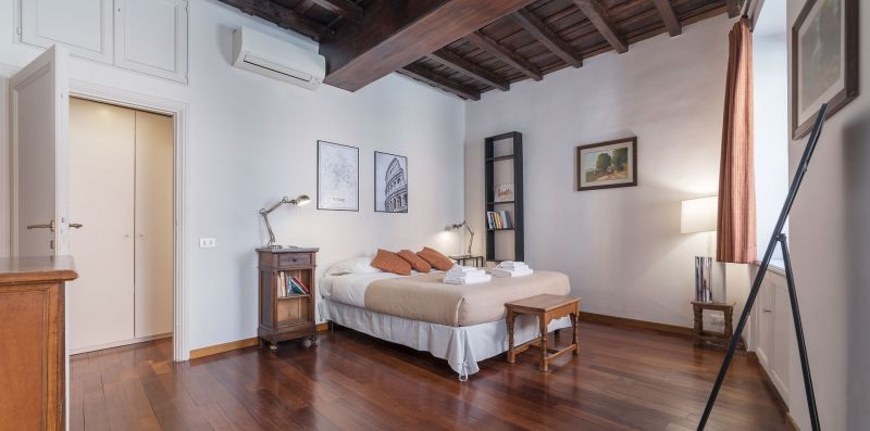 Spanish Steps 6 Pax Apartment - iFlat