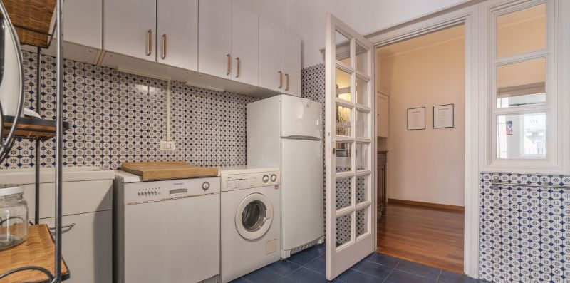 Spanish Steps 6 Pax Apartment - iFlat