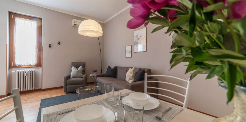 Augustus Suite near Saint Peter - iFlat
