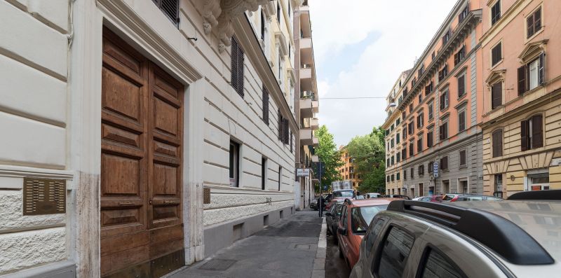 Augustus Suite near Saint Peter - iFlat