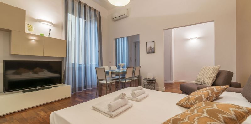 Germanico New Charming Apartment - iFlat