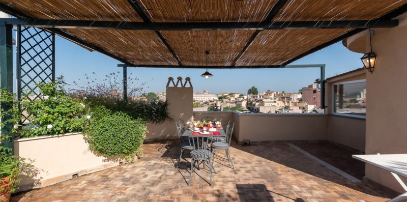 Colosseum Rooftop Studio - iFlat