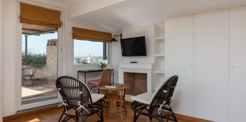 Colosseum Rooftop Studio - iFlat