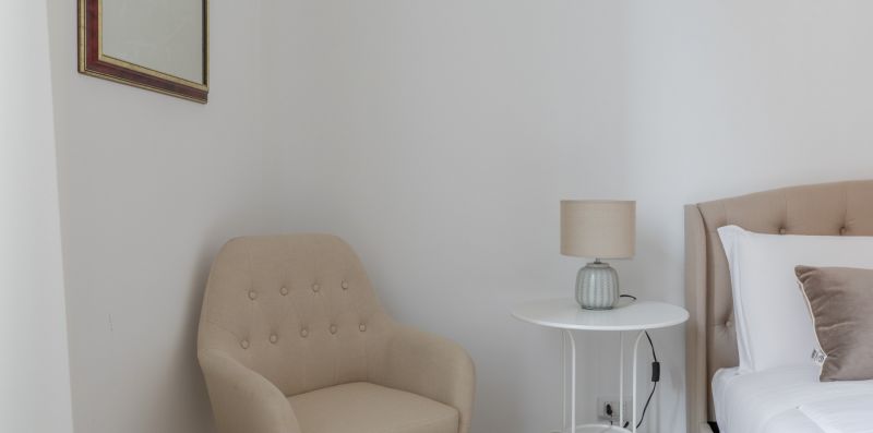 Piazza Dante Modern Apartment - iFlat