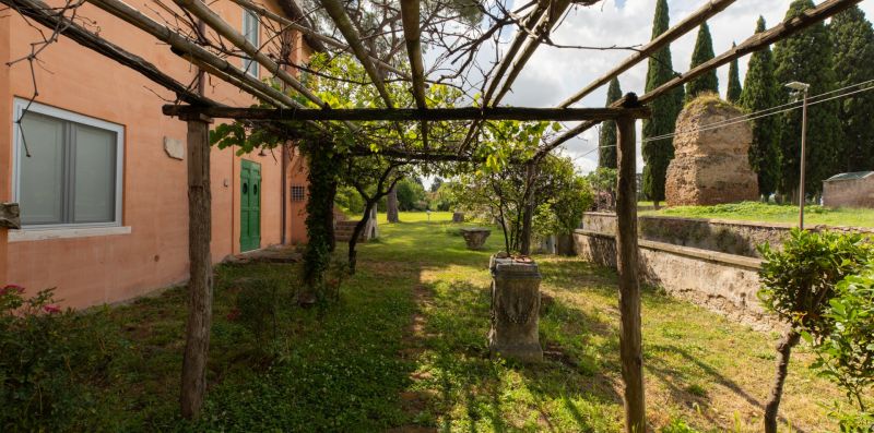 Marvellous Villa in Ancient Rome - iFlat